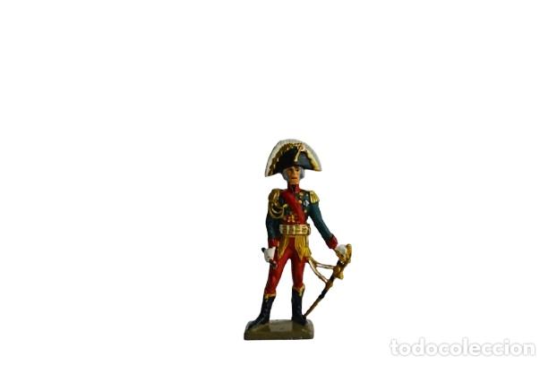 Antig&uuml;edades: Figura Oficial General en uniforme de gran gala - Foto 1