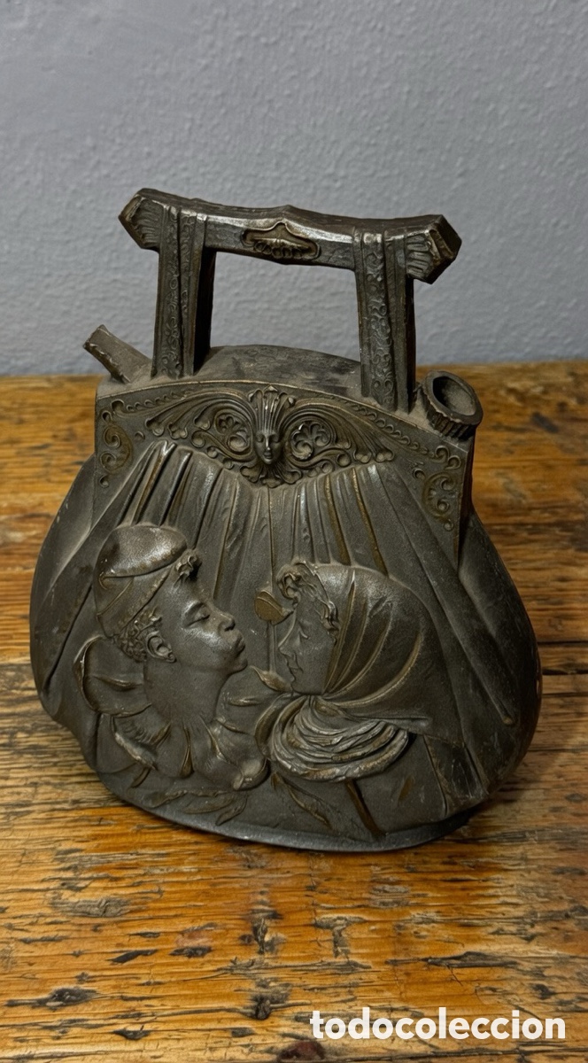 Antig&uuml;edades: Botijo Catal&aacute;n Modernista