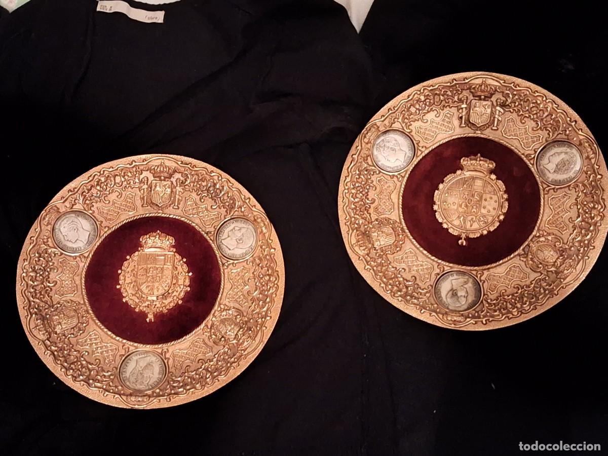 Antig&uuml;edades: Platos numism&aacute;ticos her&aacute;ldico. - Foto 1