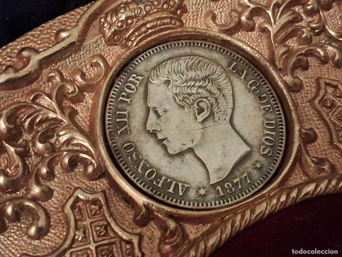 Antig&uuml;edades: Platos numism&aacute;ticos her&aacute;ldico. - Foto 3
