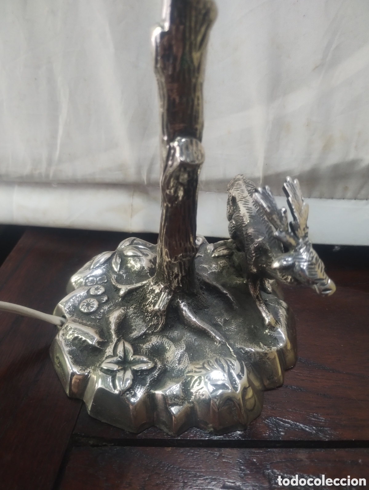 Antig&uuml;edades: L&aacute;mpara Valent&iacute; con ciervo - Foto 3