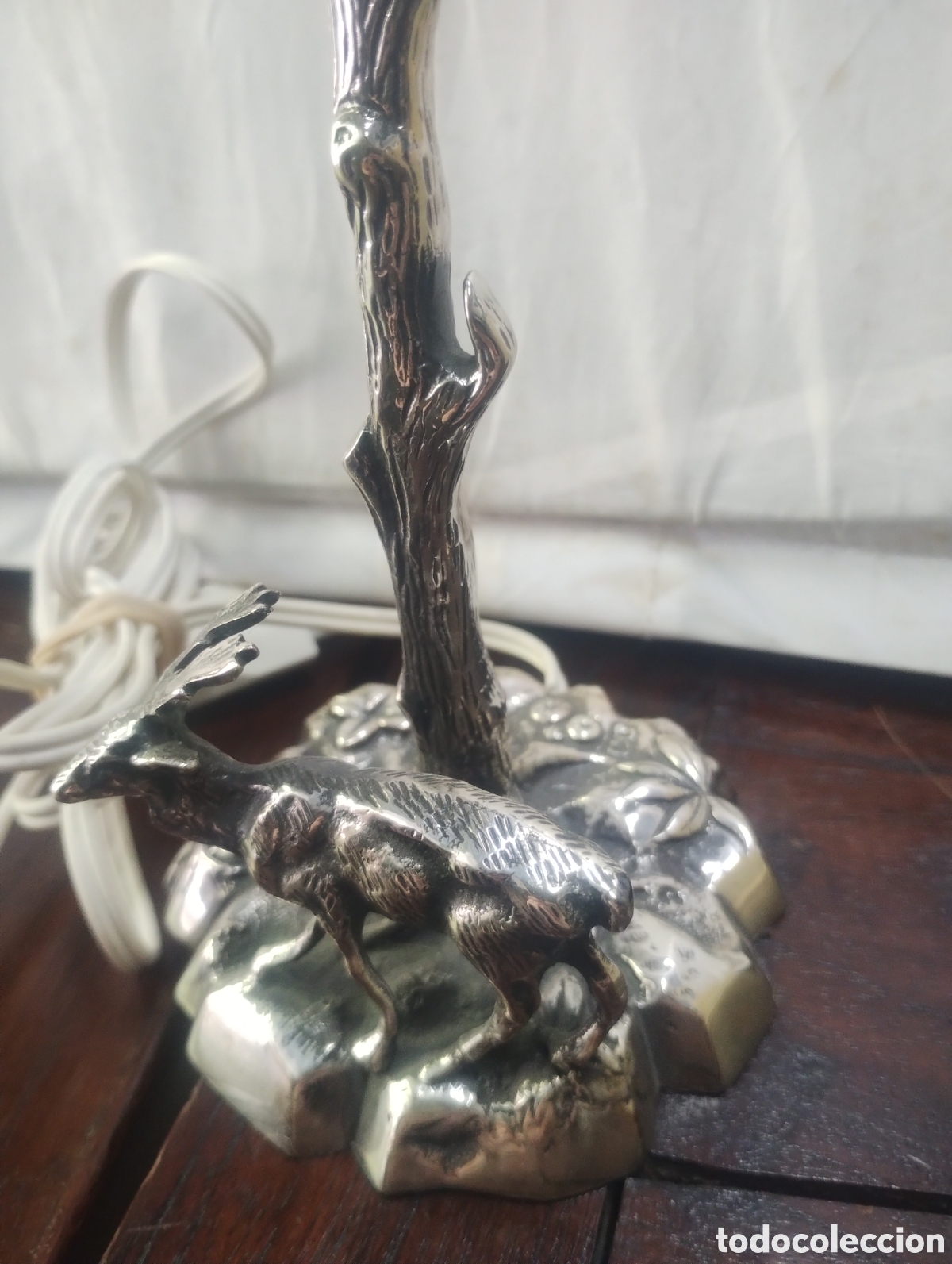 Antig&uuml;edades: L&aacute;mpara Valent&iacute; con ciervo - Foto 4