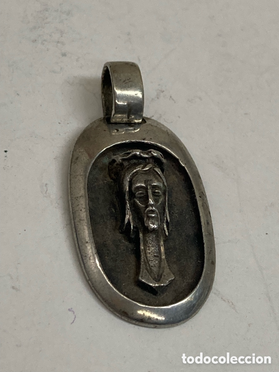 Antig&uuml;edades: Medalla de plata religiosa C563 - Foto 1