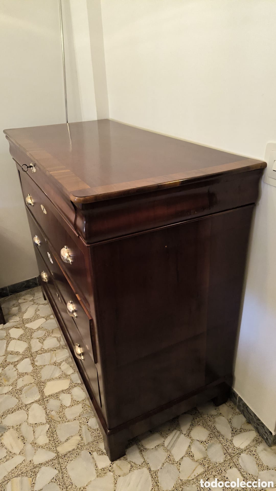 Antig&uuml;edades: C&oacute;moda antigua restaurada. - Foto 2