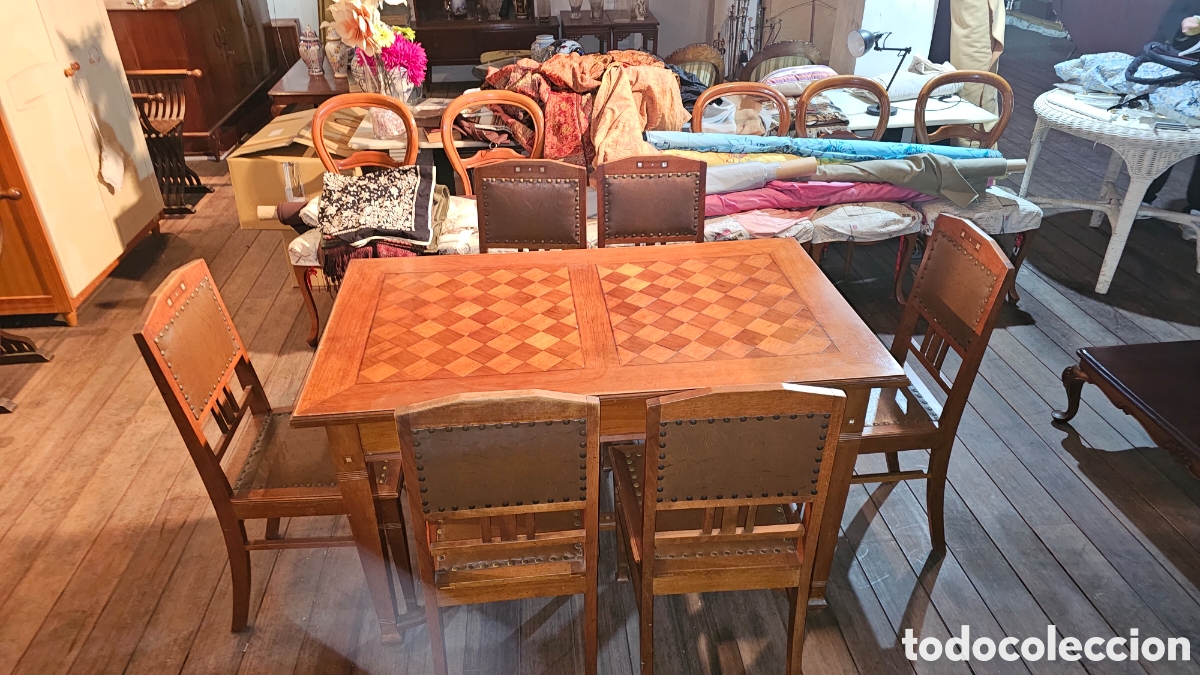 Antig&uuml;edades: Mesa y sillas comedor antiguo - Foto 1