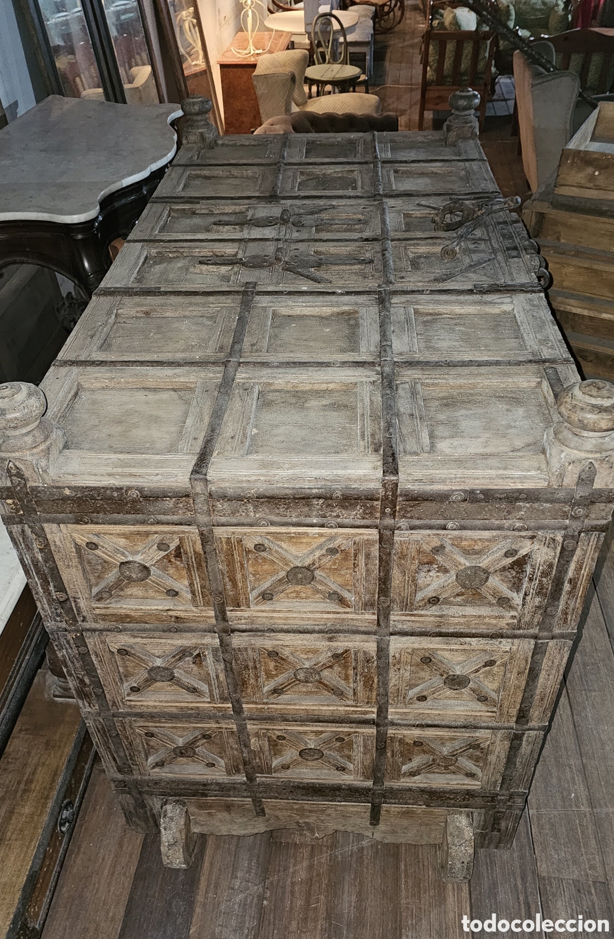 Antig&uuml;edades: Arc&oacute;n Indio antiguo de madera - Foto 3