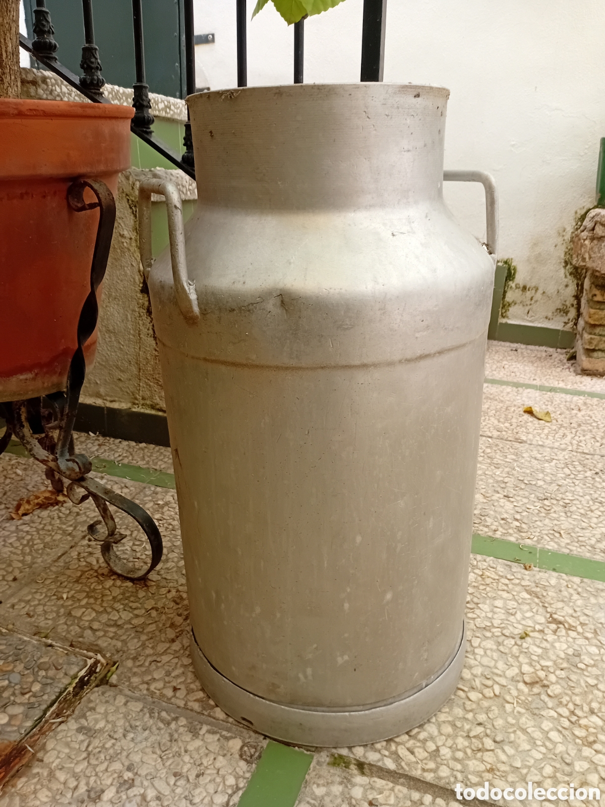 Antig&uuml;edades: CANTARA DE LECHE DE ALUMINIO - Foto 1