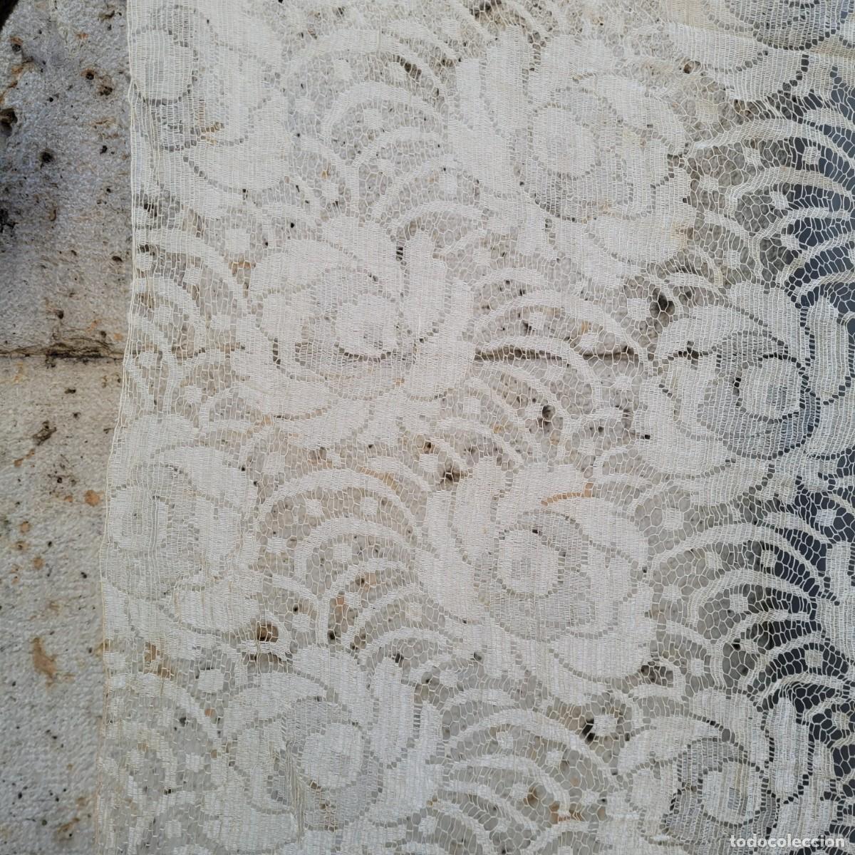 Antig&uuml;edades: Antigua Mantilla de encaje blanco - Foto 8
