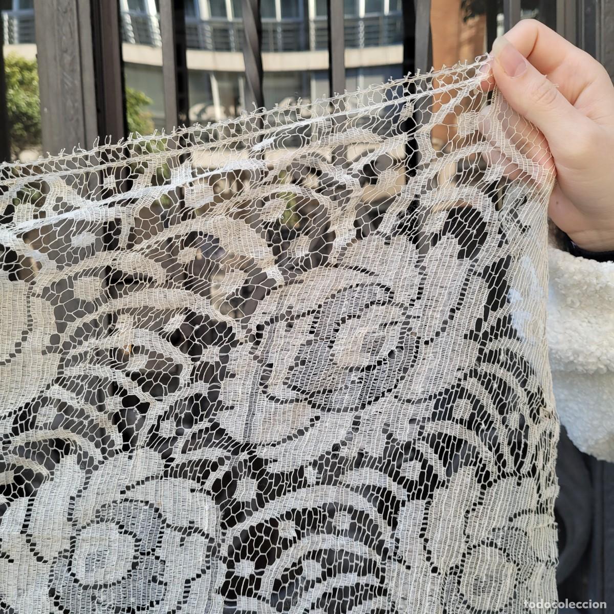 Antig&uuml;edades: Antigua Mantilla de encaje blanco - Foto 14