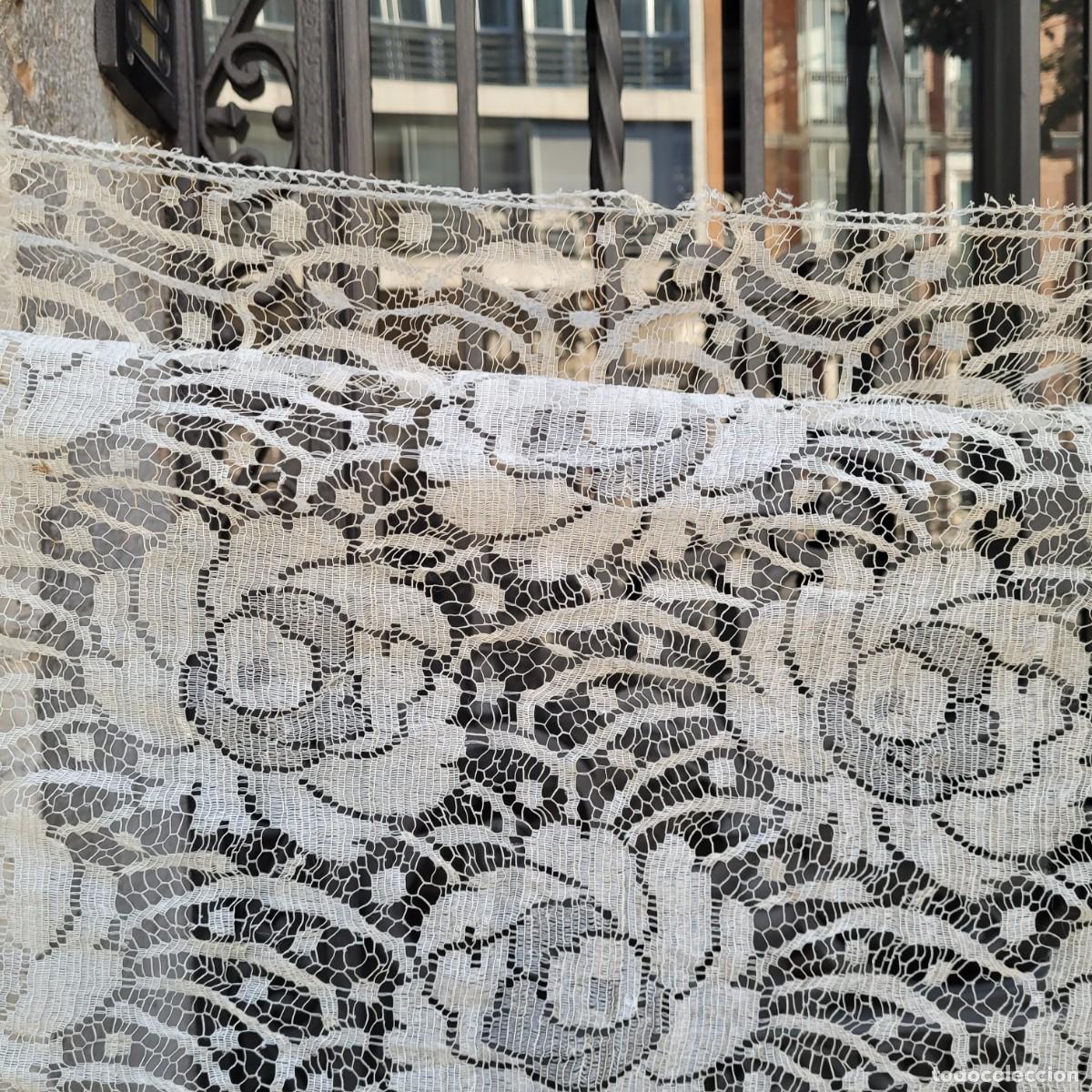 Antig&uuml;edades: Antigua Mantilla de encaje blanco - Foto 20