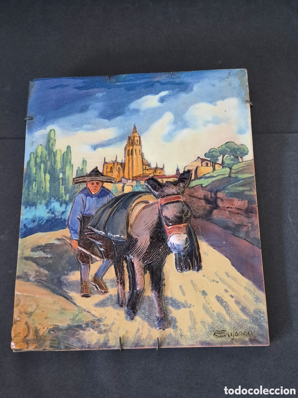 Antiques: Ceramica o Azulejo, de Daniel Zuloaga , firmado y sellado. tipico paisaje segoviano.