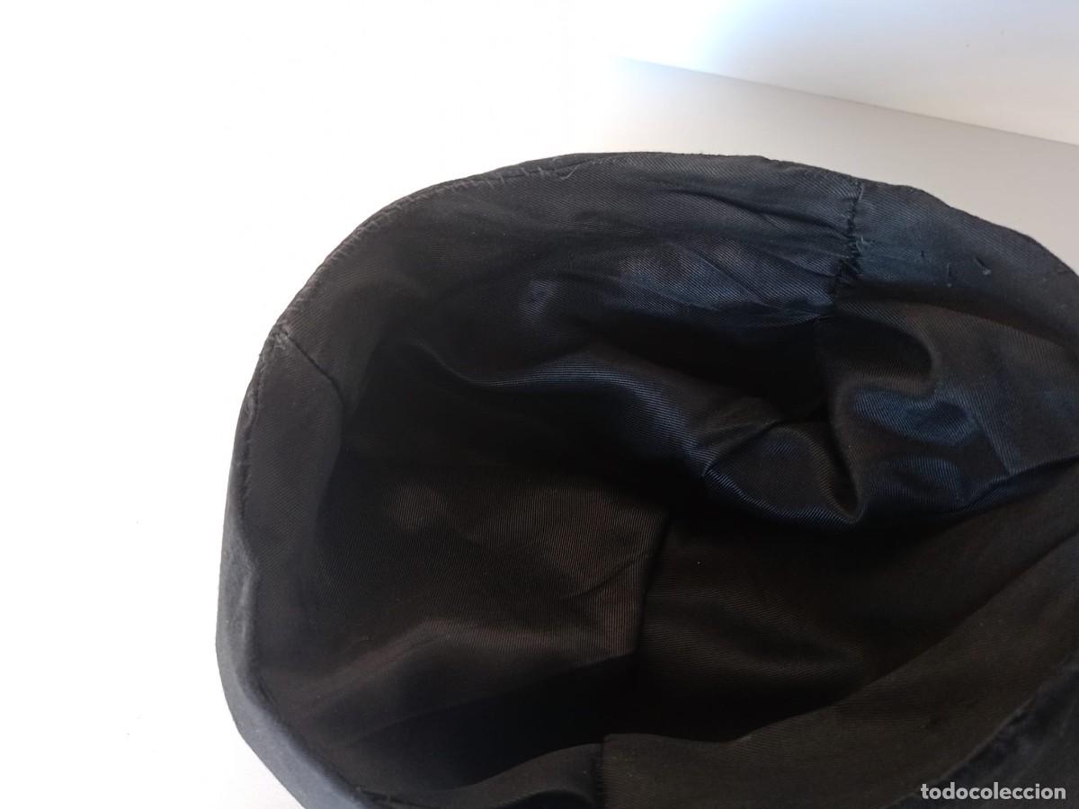Antig&uuml;edades: Antiguo gorro de cura (bonete) - Foto 5
