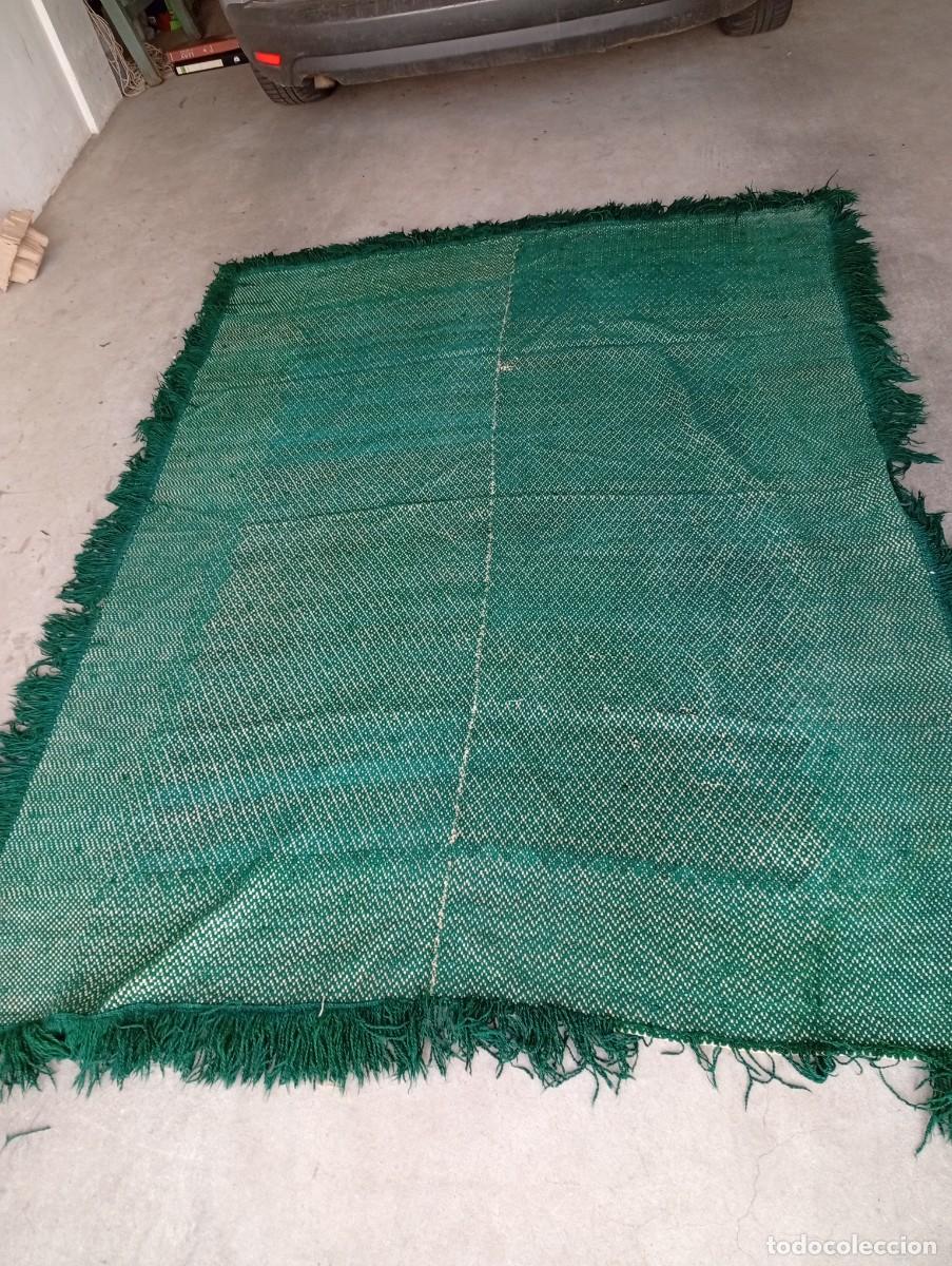 Antig&uuml;edades: COLCHA DE LANA CON TEJIDO OJO DE PERDIZ - Foto 1