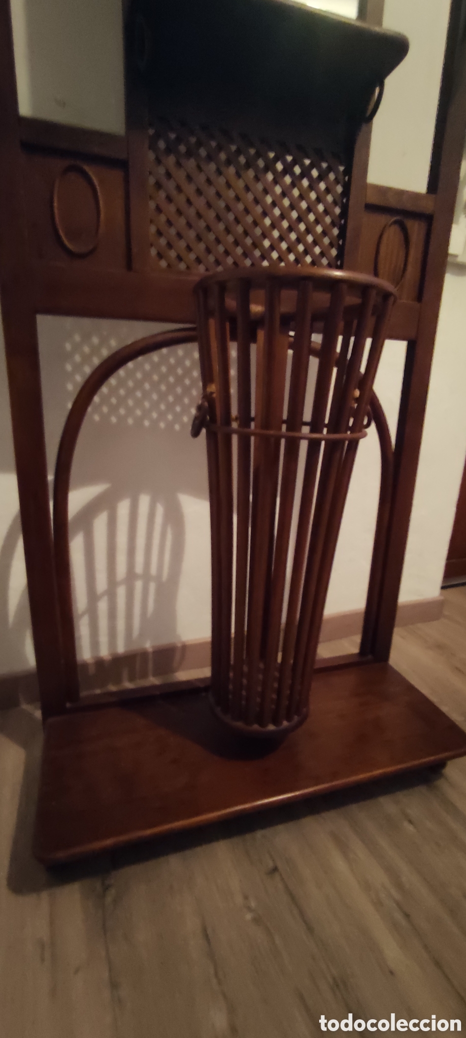 Antig&uuml;edades: Mueble recibidor tipo Thonet - Foto 4