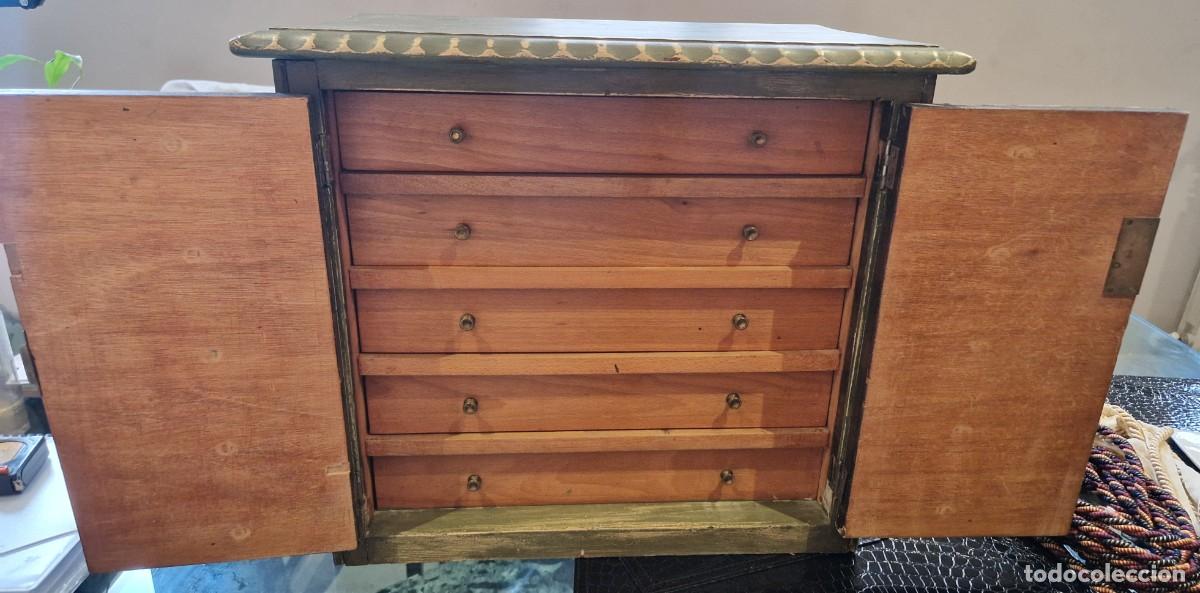 Antig&uuml;edades: Mueble cubertero con 5 cajones - Foto 3