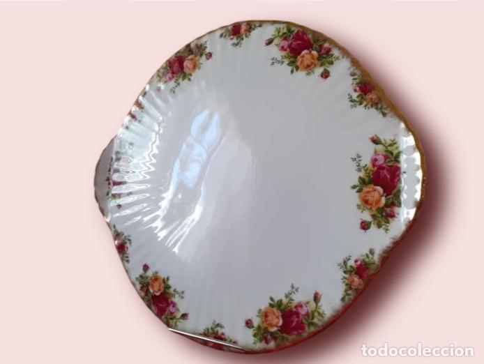 Antig&uuml;edades: Muy grande bandeja de pastel rara de encontrar Royal Albert Old Country Rose
