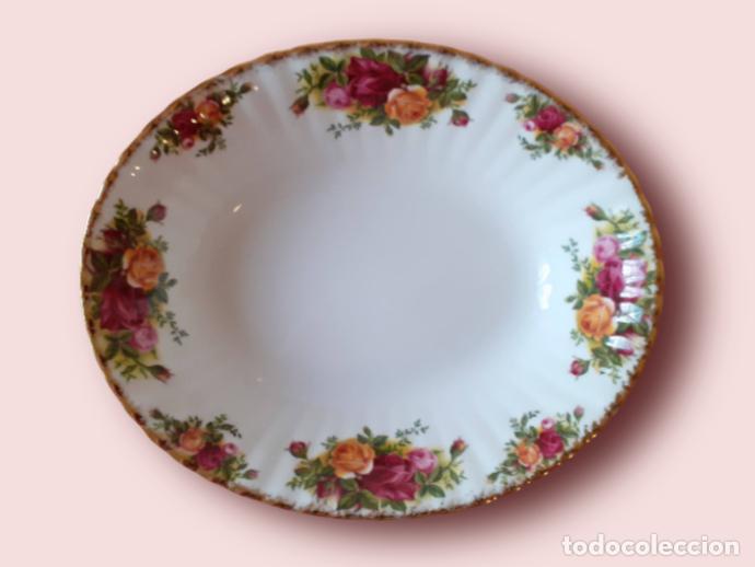 Antig&uuml;edades: Bandeja Royal Albert Rosas de campo viejo en muy buen estado