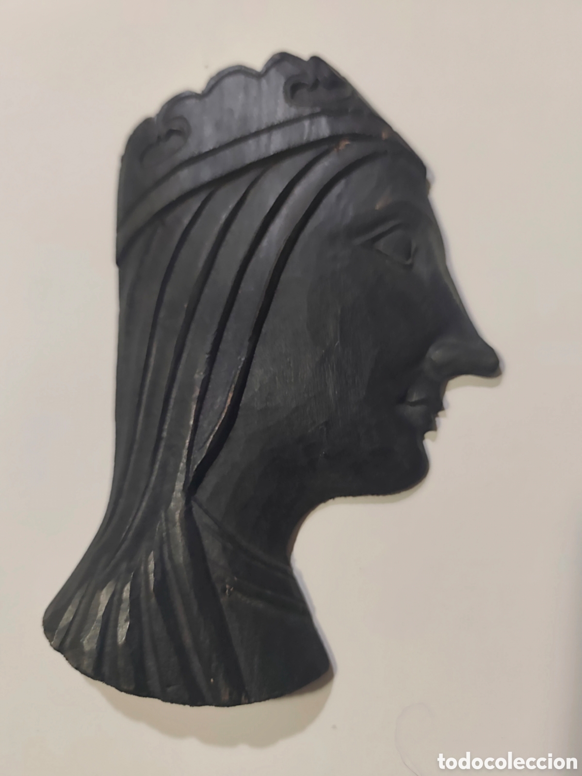 Antiques: Perfil tallado Virgen de Montserrat vintage