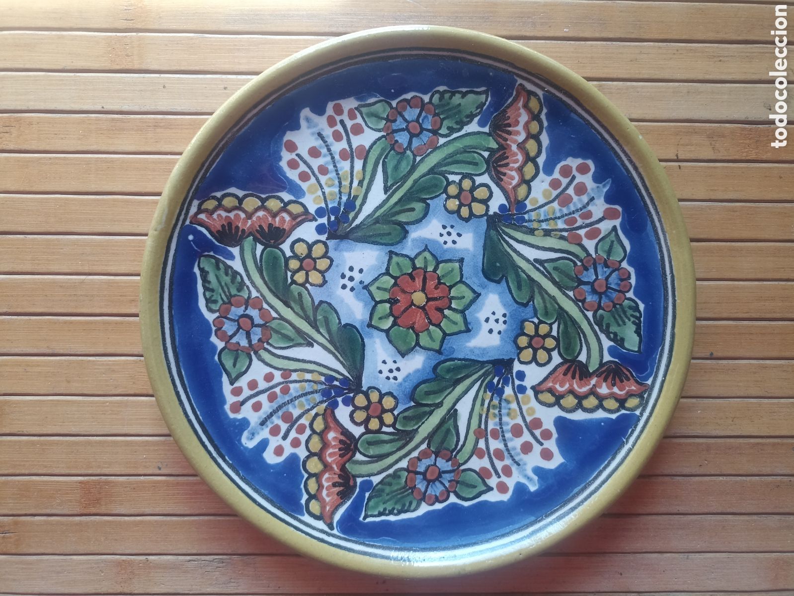 Antig&uuml;edades: Plato cer&aacute;mica Talavera Puebla M&eacute;xico para colgar 20 cms