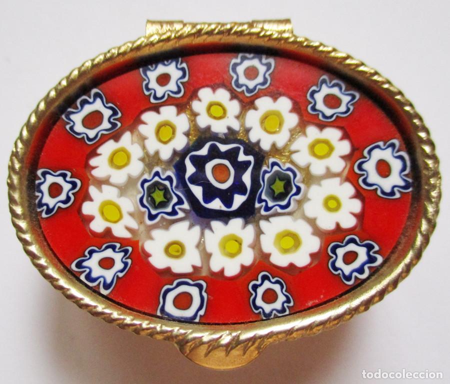 Antiquit&eacute;s: CAJA-PASTILLERO METALICO - OVALADO - N&ordm; 07 - ESMALTE FLORAL