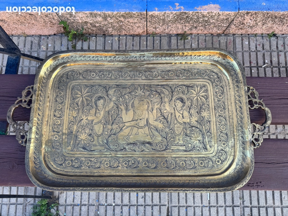 Antig&uuml;edades: Bandeja labrada en BRONCE - Foto 2
