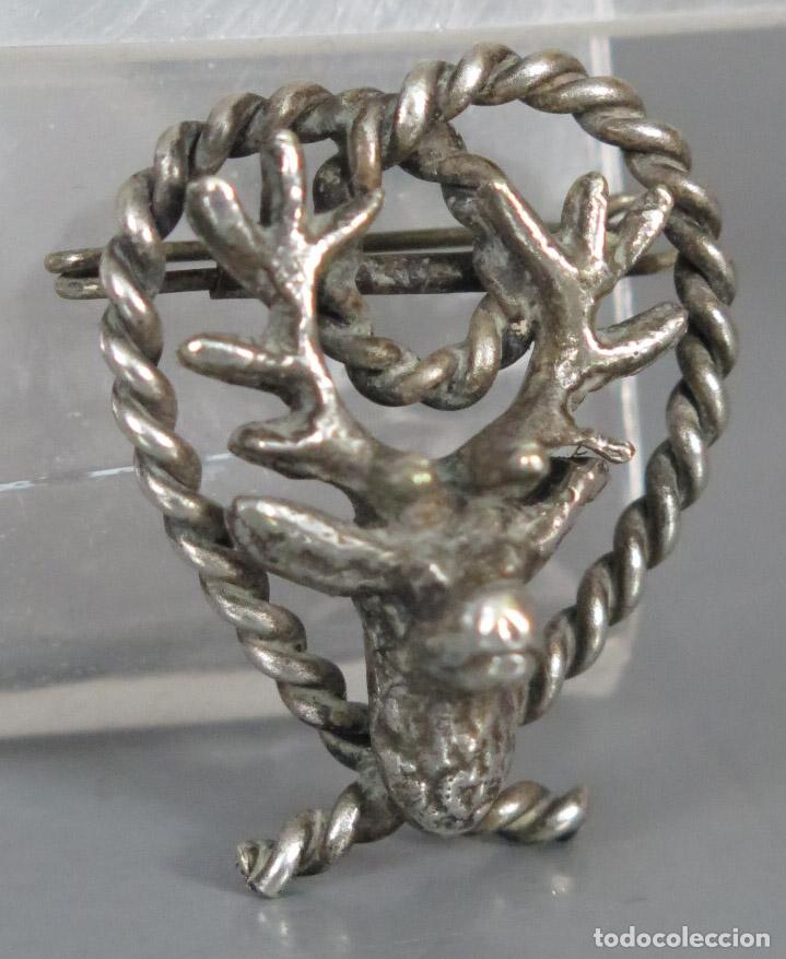 Antig&uuml;edades: BROCHE. CIERVO. PLATA. HACIA 1940
