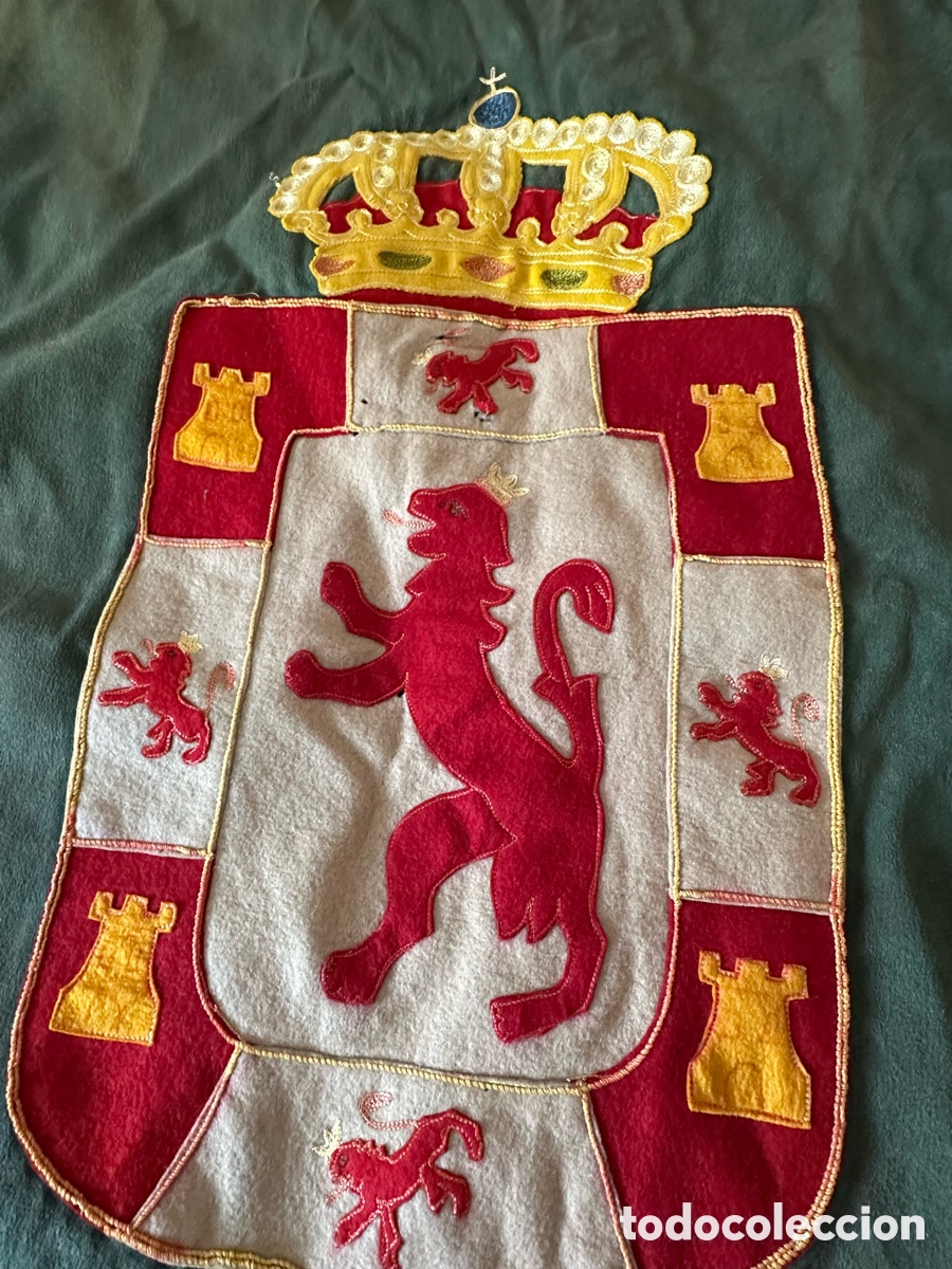 Antig&uuml;edades: Escudo bordado de C&oacute;rdoba - Foto 3