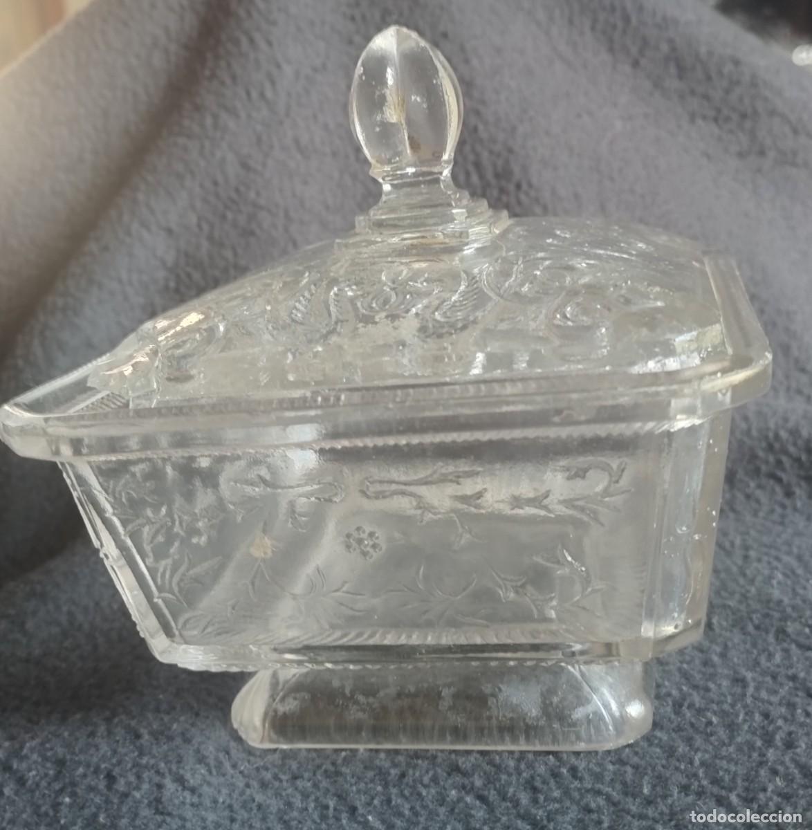 Antig&uuml;edades: Antiguo azucarero de cristal labrado