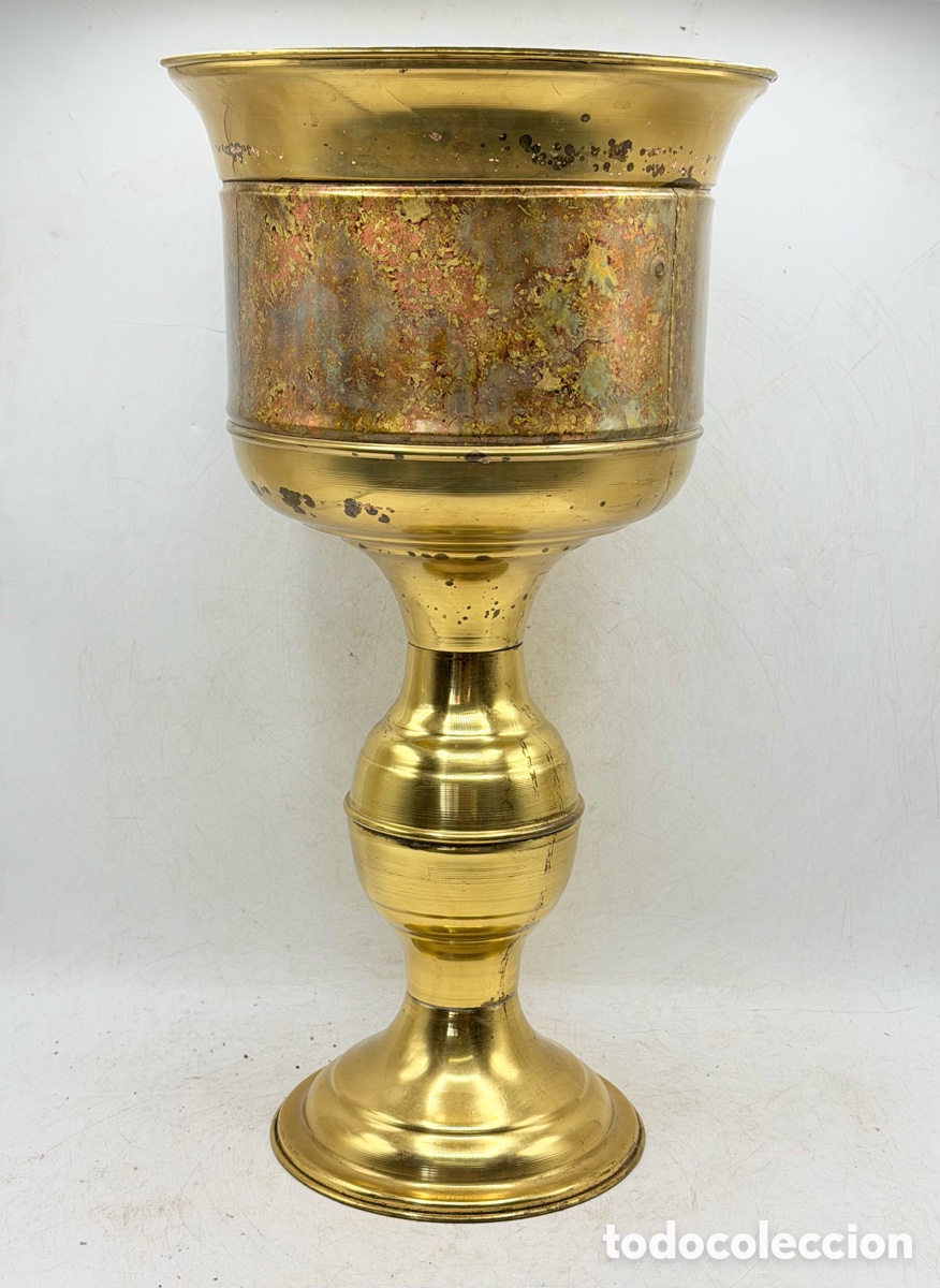 Antiquit&eacute;s: Antigua Jardinera Dorada