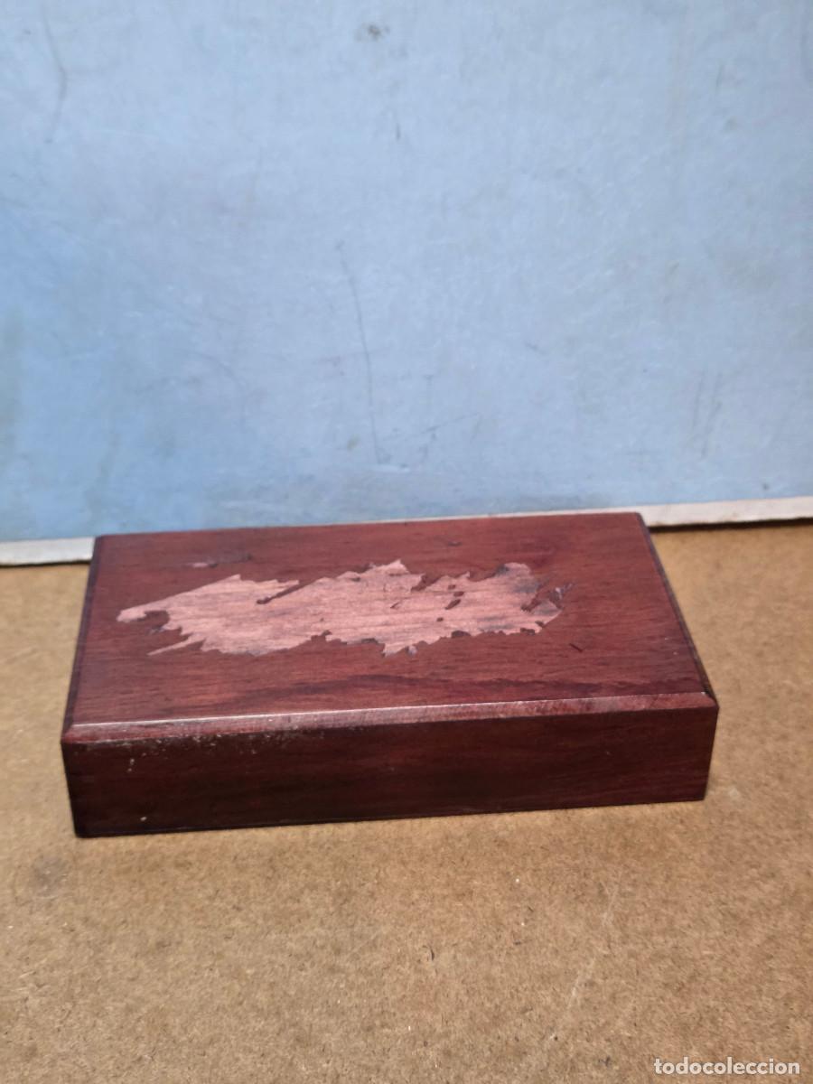 Antig&uuml;edades: peana de madera vintage - Foto 1