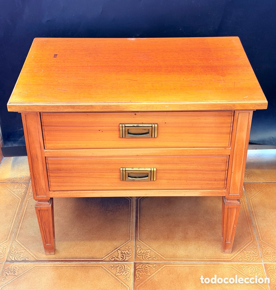 Antiques: Antigua Cajonera de Madera