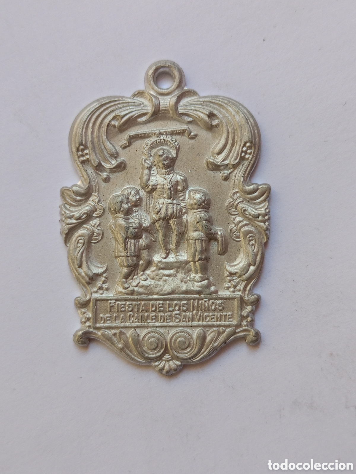 Oggetti Antichi: Colgante Medalla fiesta de los ni&ntilde;os de la calle de San Vicente Valencia