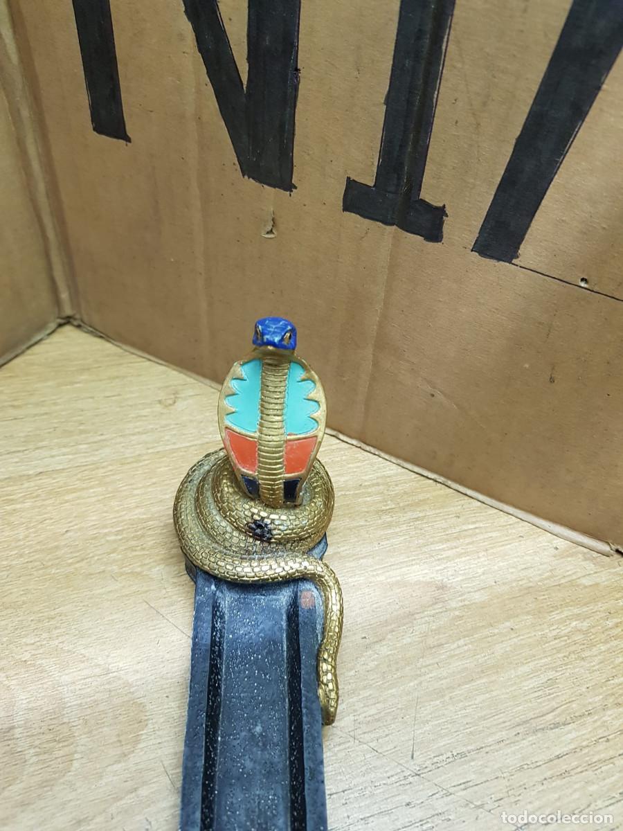 Antig&uuml;edades: PORTA VELA EGIPCIO CON SERPIENTE - Foto 2