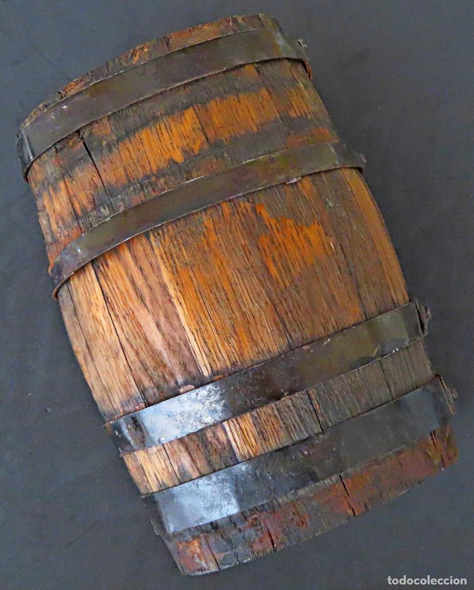 Oggetti Antichi: Peque&ntilde;o Barril / Barrica / Tonel de madera