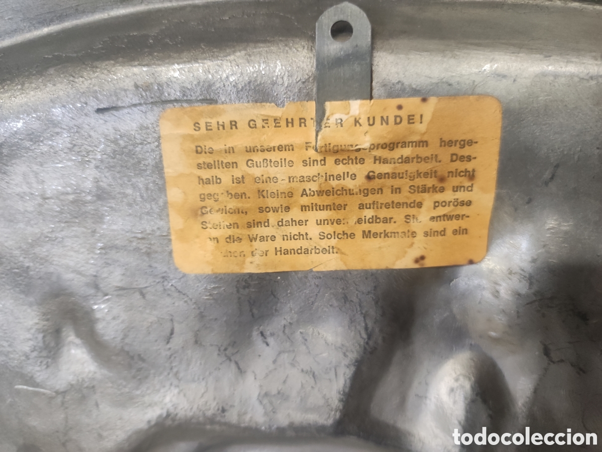 Antig&uuml;edades: Bandeja de esta&ntilde;o repujada - Foto 4