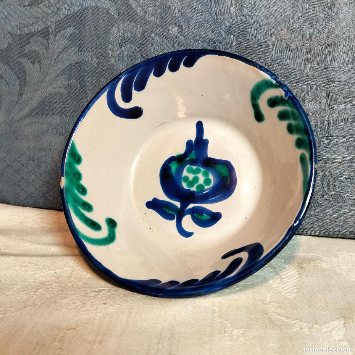 Antiques: Taza bol cuenco taz&oacute;n antiguo de cer&aacute;mica loza pintado blanco azul verde decorativo flor granadino