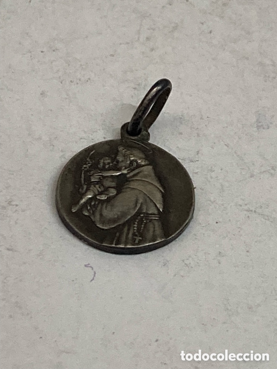 Antig&uuml;edades: Medalla de plata religiosa C565 - Foto 1