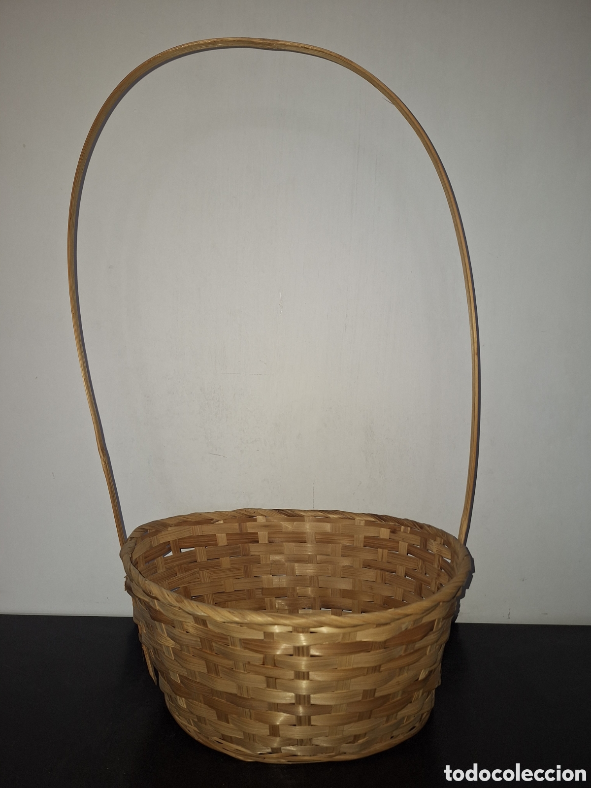 Antiguidades: Cesta mimbre ovalada baja