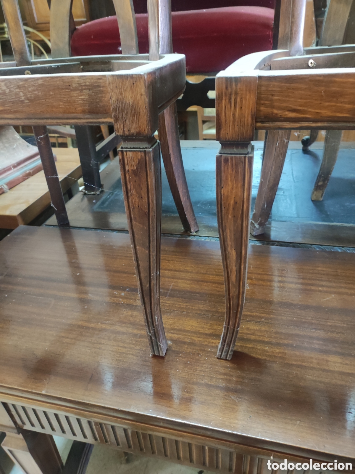 Antig&uuml;edades: Cuatro sillas sin tapicer&iacute;a - Foto 4