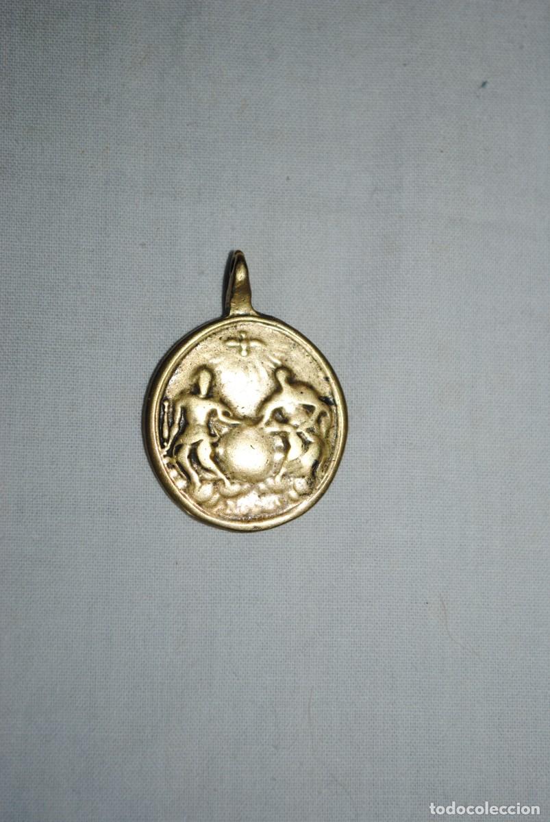 Antig&uuml;edades: MEDALLA RELIGIOSA ANTIGUISIMA - Foto 1