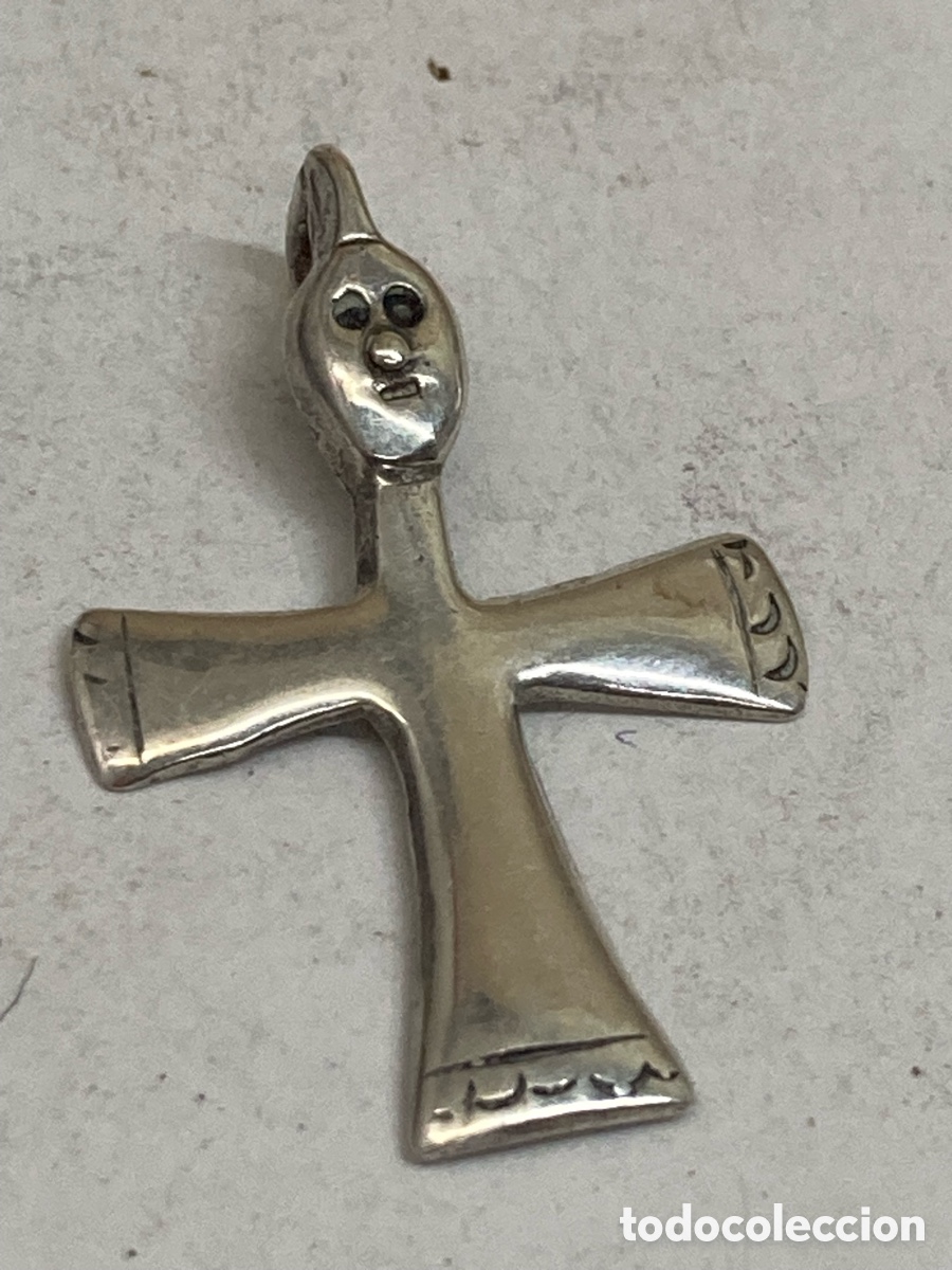 Antig&uuml;edades: Cruz de plata religiosa C565 - Foto 1