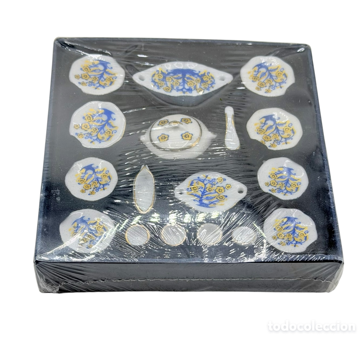 Antiques: Lote de Piezas de Cer&aacute;mica en Miniatura