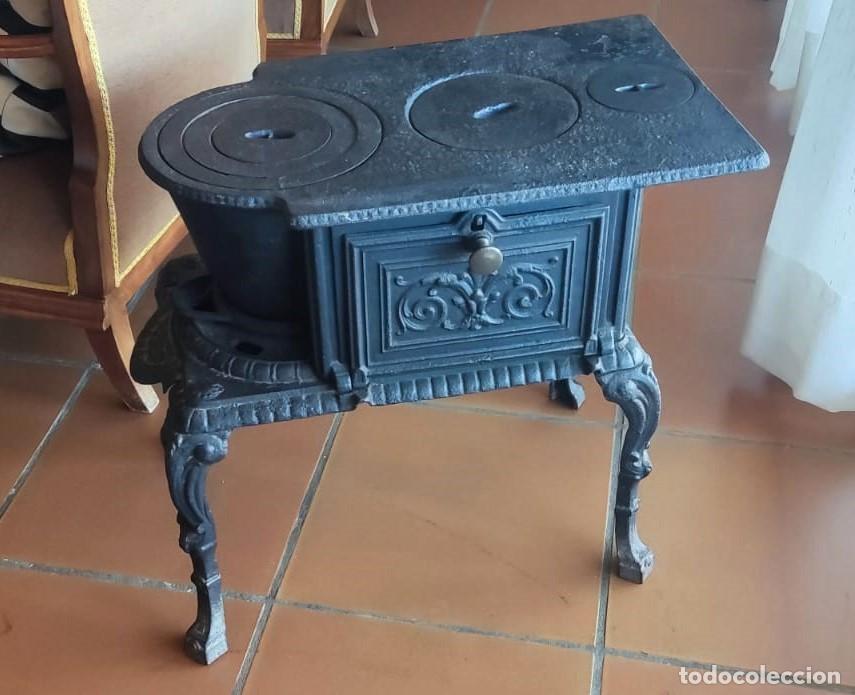 Antiques: Cocina econ&oacute;mica francesa, a le&ntilde;a.