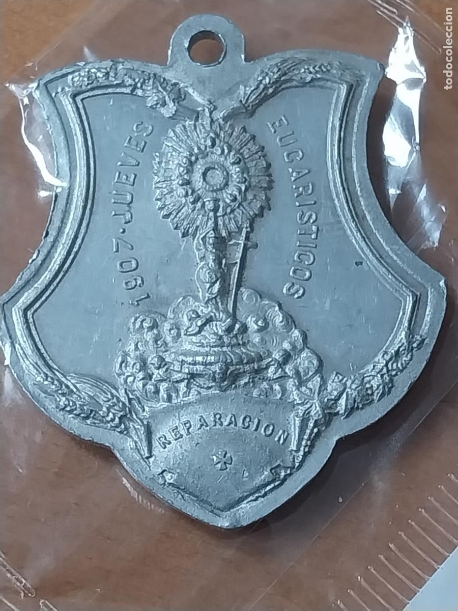 Antig&uuml;edades: 1907 JUEVES EUCARISTICOS ULTIMA CENA MEDALLA 4.3CMS ALTO RELIEVE ALUMINIO ORIGINAL ANTIGUA