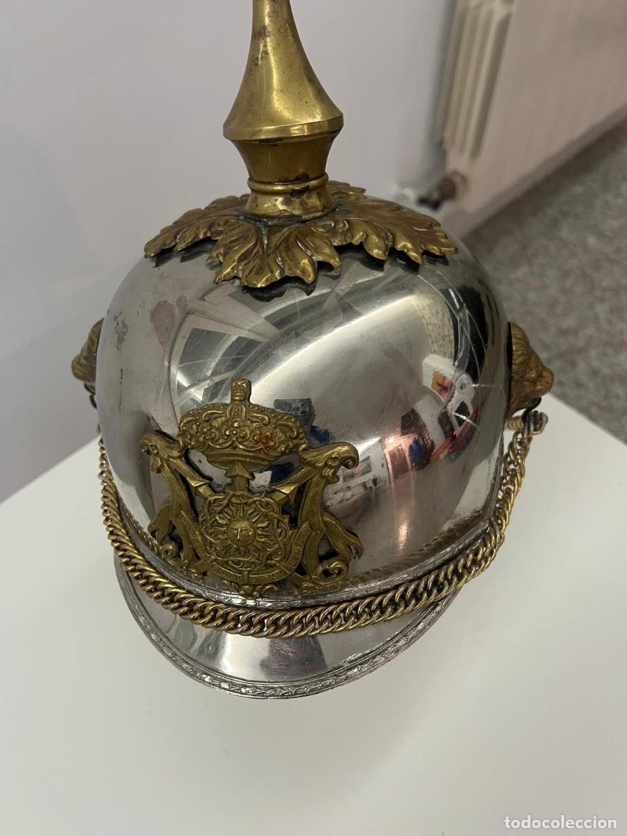 Antiguidades: CASCO MET&Aacute;LICO TIPO PRUSIANO