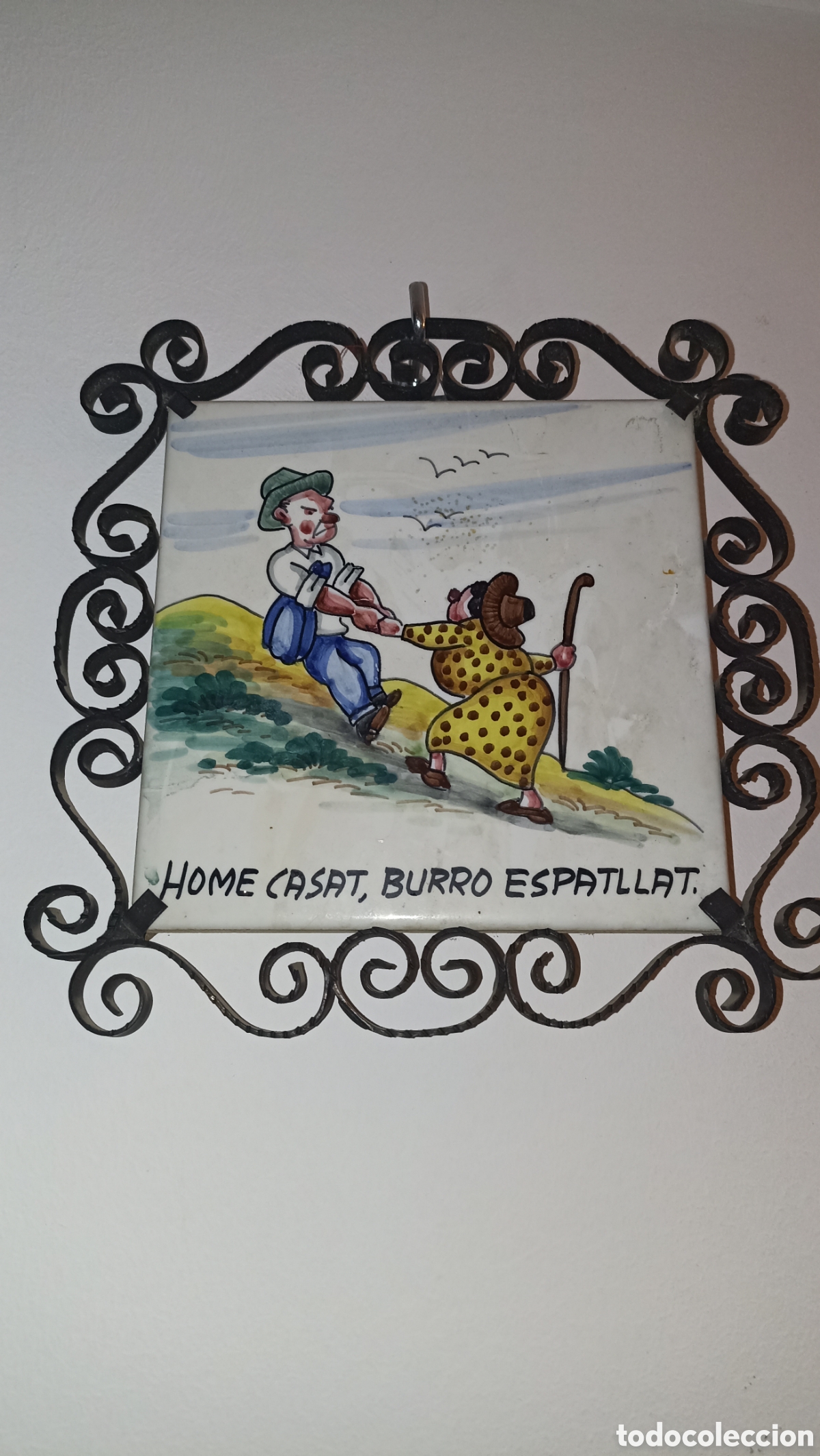 Antiques: Azulejo decorativo artesanal pintado a mano y costumbrista 20/20 cm