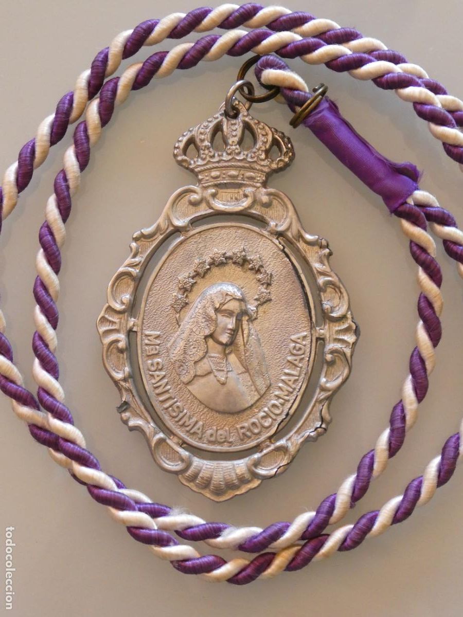 Antig&uuml;edades: MEDALLA MEDALL&Oacute;N RELIGIOSO. HERMANDAD JES&Uacute;S NAZARENO DE LOS PASOS Y VIRGEN DEL ROC&Iacute;O, M&Aacute;LAGA. 70GR