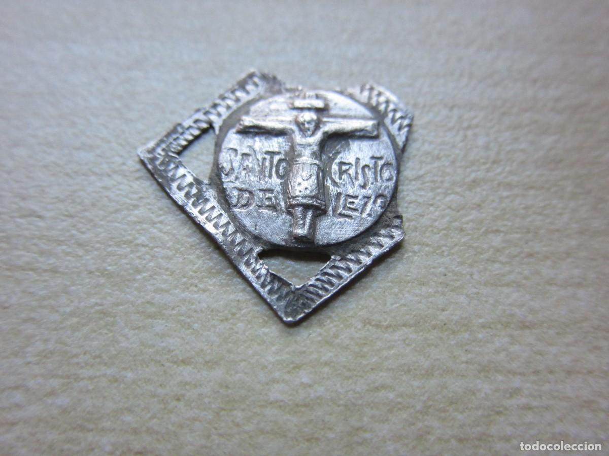 Antiguidades: Medalla de plata del Cristo de Lezo (Guipuzcoa) Posible a&ntilde;os 50