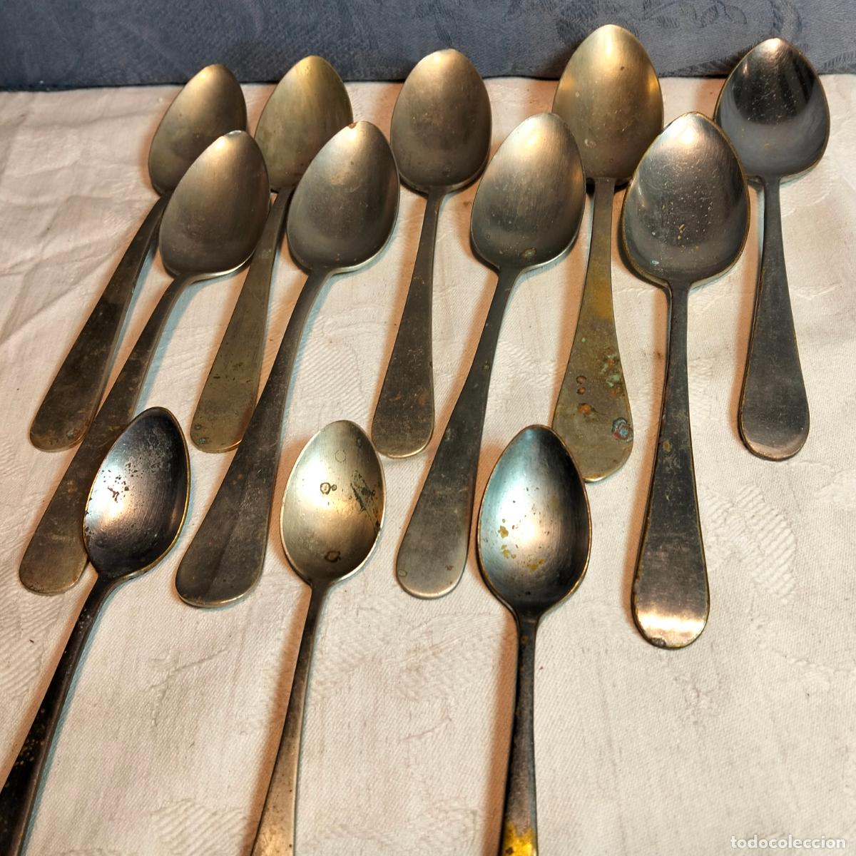 Antiquit&auml;ten: Lote de cucharas antiguas menage cucharitas de metal color plateado alpaca o similar a&ntilde;os 50-60