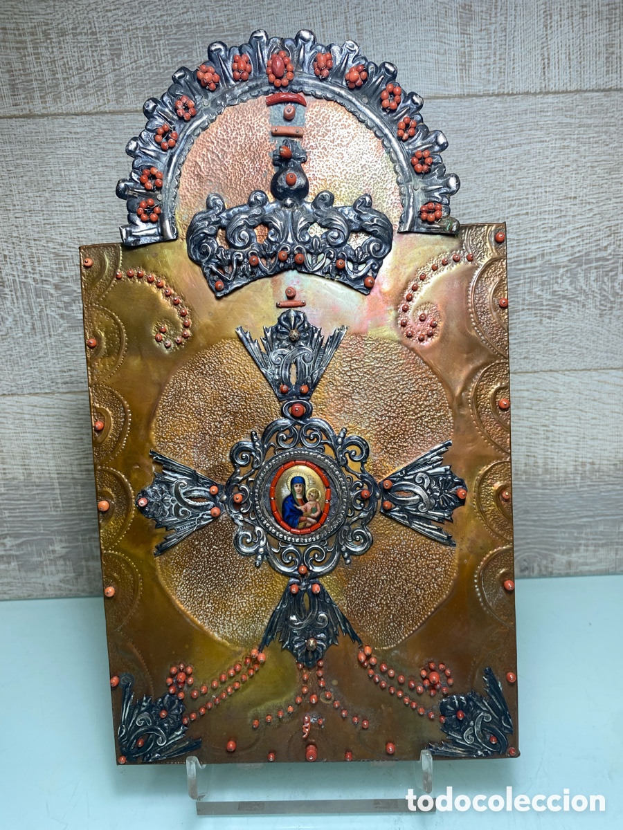 Antig&uuml;edades: Antiguo icono bizantino/ortodoxo Virgen Maria en cobre, plata y coral.